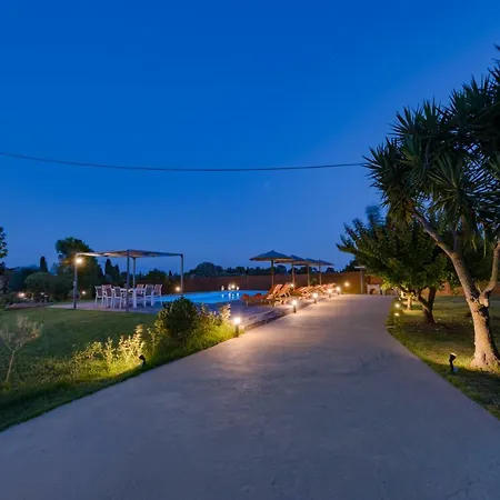 Holiday home Antia Metaxata