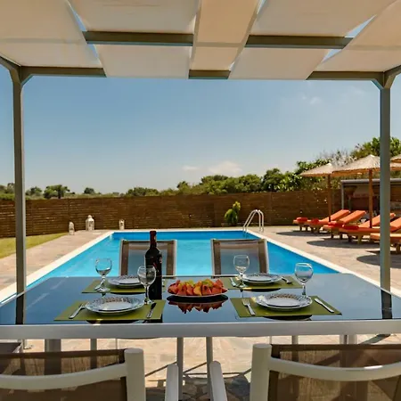 Holiday home Antia Metaxata