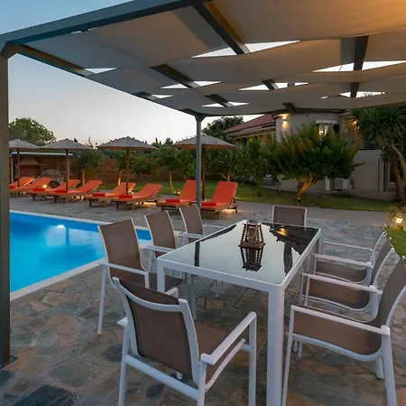 Antia Holiday home *